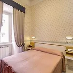 Orbis Hotel 2*
