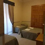 Hotel Orbis 2*