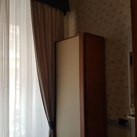 Orbis Hotel 2*