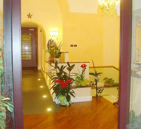 Hotel Orbis 2*